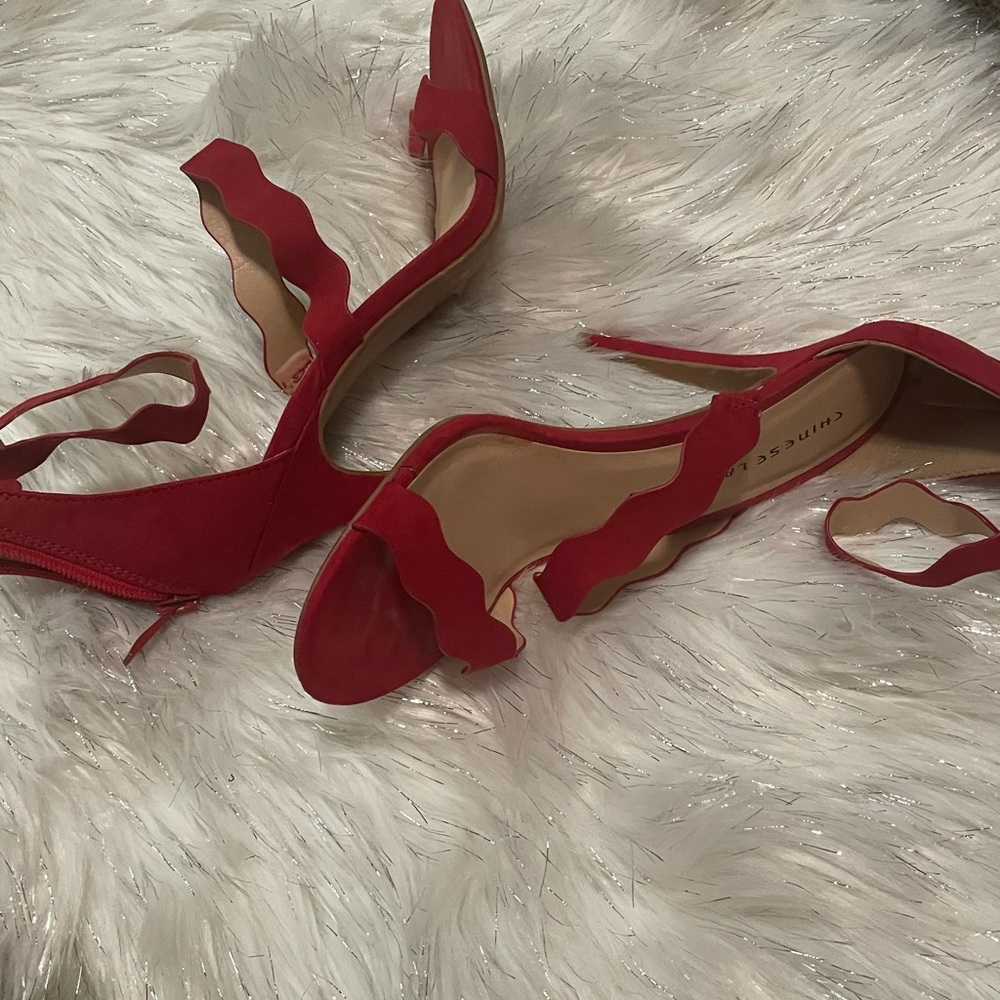 Chinese Laundry Red Scalloped Heels